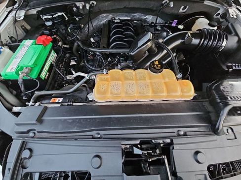 Used 2017 Ford F150 XLT image 21