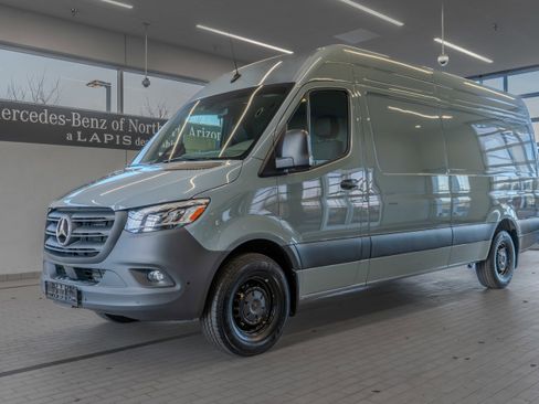 New 2025 Mercedes-Benz Sprinter 2500 image 3