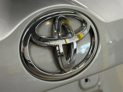 Used 2015 Toyota RAV4 Limited image 34