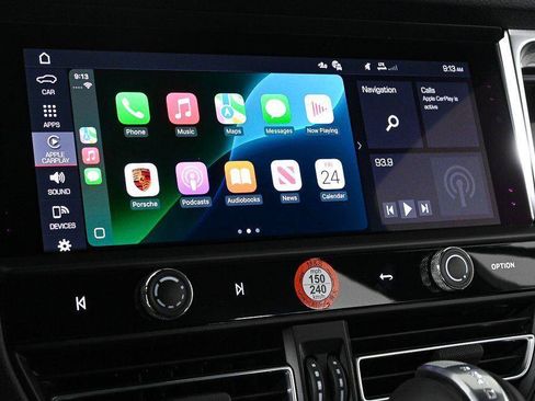 Certified 2026 Porsche Macan AWD/4WD image 15