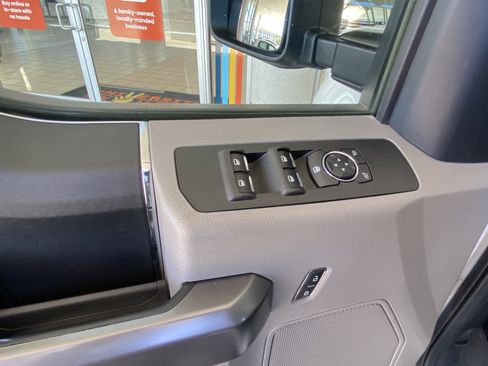 Used 2021 Ford F250 XLT image 8