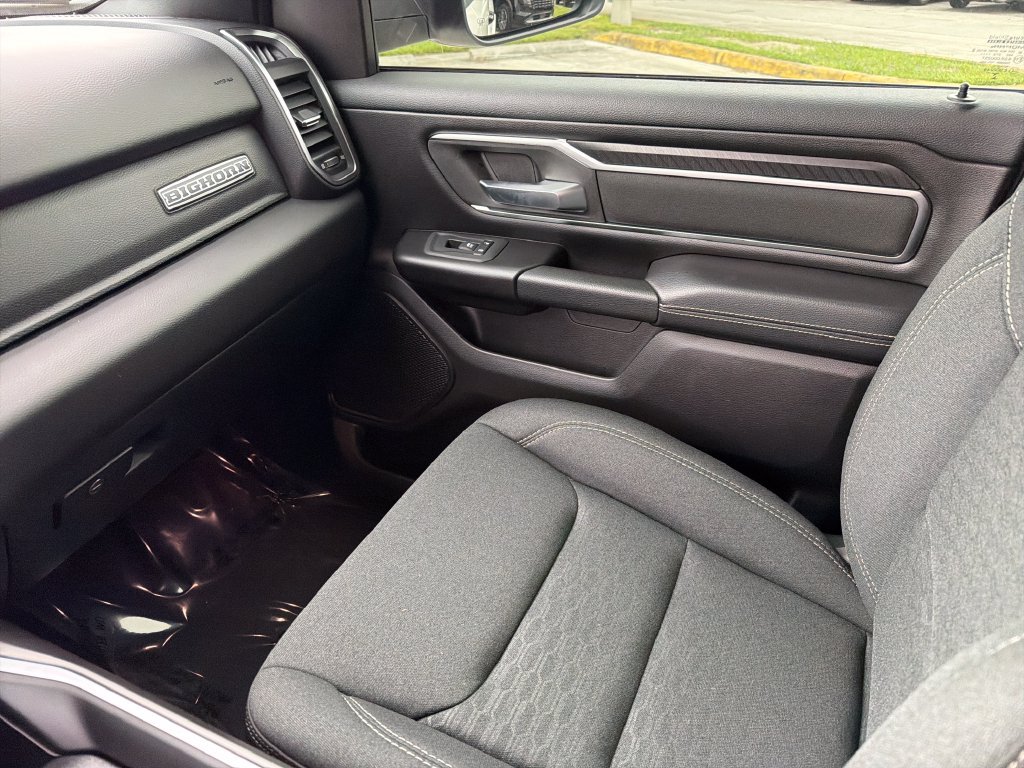 Used 2025 RAM 1500 Big Horn AWD/4WD image 31