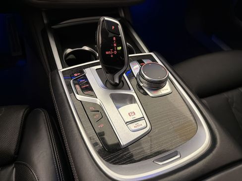 Used 2020 BMW 740i xDrive w/ M Sport Package AWD/4WD image 20
