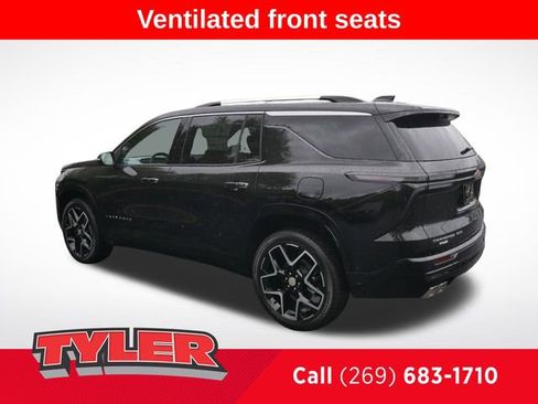 New 2026 Chevrolet Traverse High Country w/ LPO, Floor Liner Package image 5