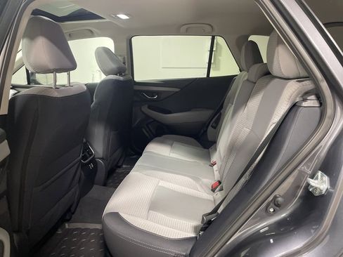 Used 2025 Subaru Outback Premium w/ Popular Package #1A image 17