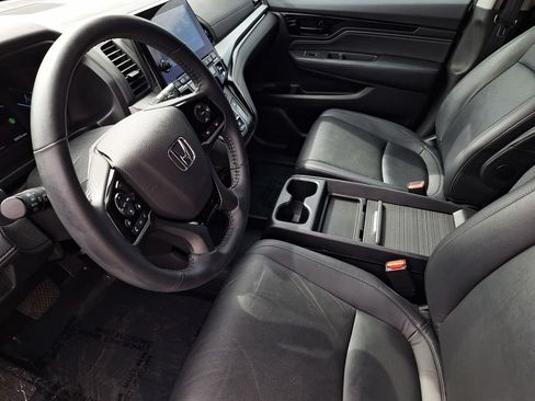 Used 2023 Honda Odyssey Touring image 10