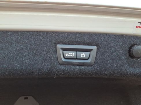 Used 2021 BMW 530i image 6