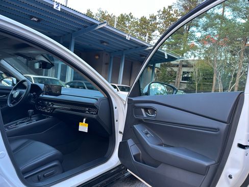 New 2025 Honda Accord EX-L image 11