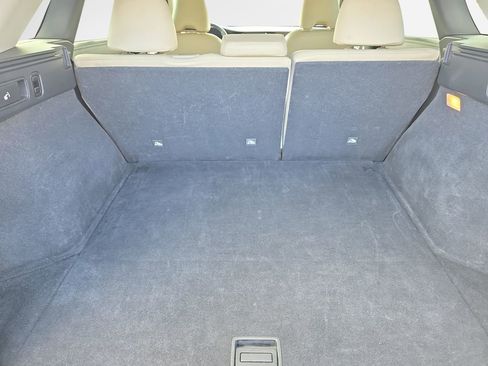 Used 2019 INFINITI QX50 Luxe w/ Navigation Package FWD image 25