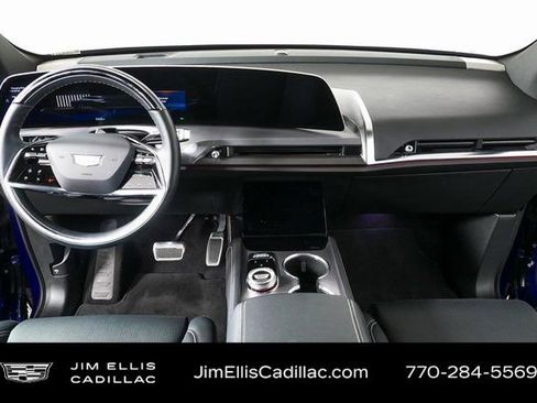 Used 2026 Cadillac Vistiq Sport image 18