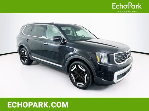 Used 2025 Kia Telluride S FWD image 1