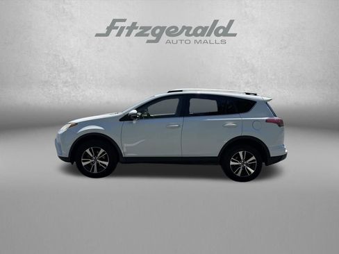 Used 2017 Toyota RAV4 XLE w/ Plus Special Value Package AWD/4WD image 4