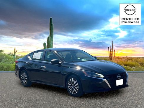 Certified 2025 Nissan Altima 2.5 SV FWD image 7