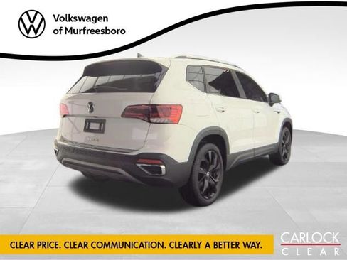 Used 2022 Volkswagen Taos SE AWD/4WD image 4