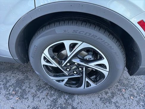 New 2026 Lincoln Nautilus Premier w/ Equipment Group 102A image 6