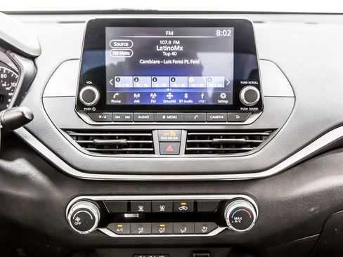 Used 2022 Nissan Altima 2.5 SV image 17