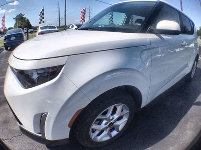 Used 2024 Kia Soul LX w/ Option Group 015