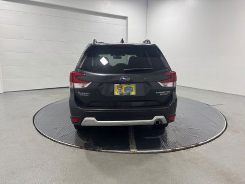 Used 2019 Subaru Forester Touring image 31