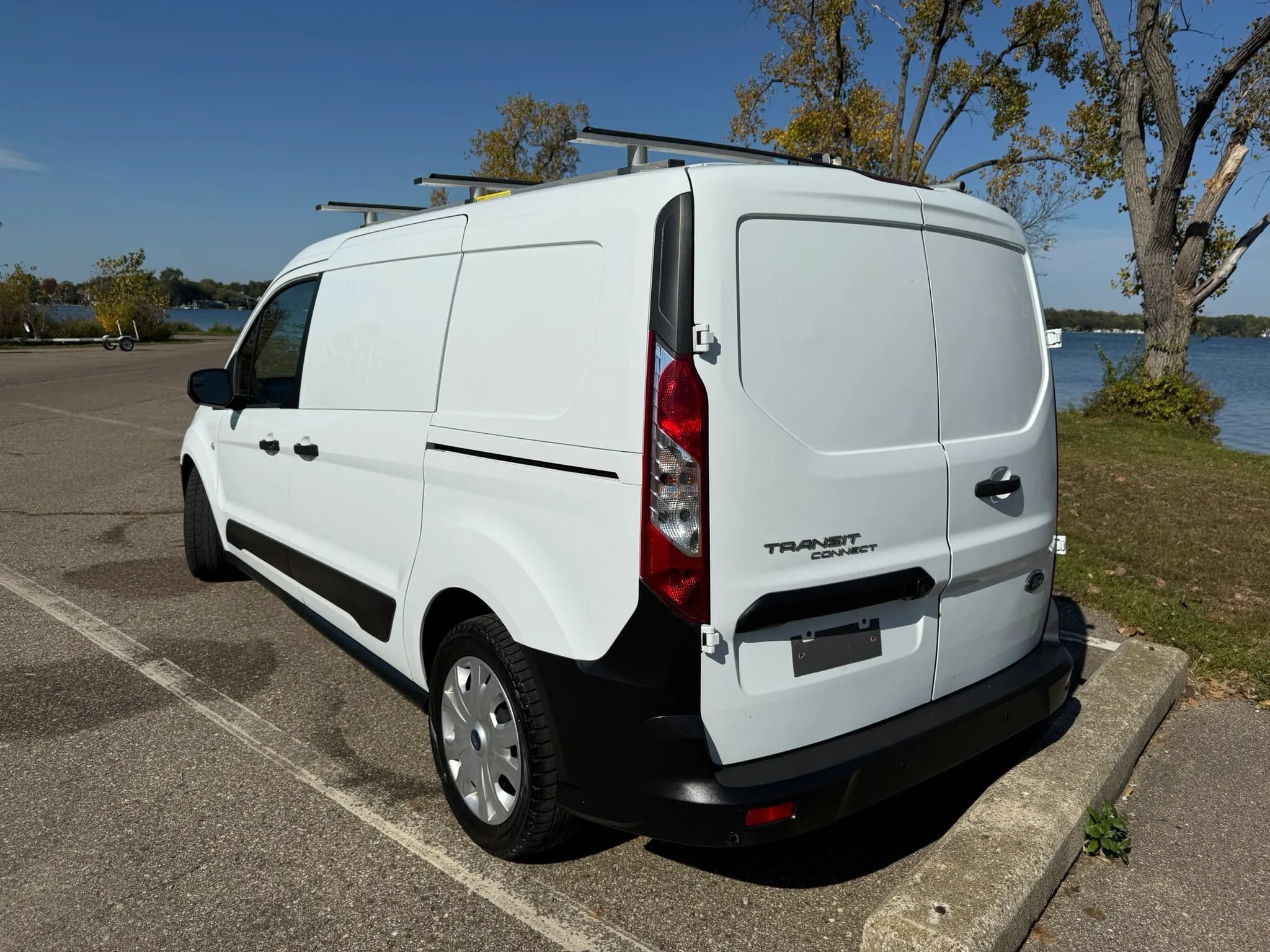 Used 2020 Ford Transit Connect XL FWD image 5