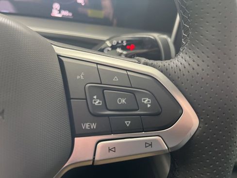 New 2026 Volkswagen Tiguan SE R-Line FWD image 20