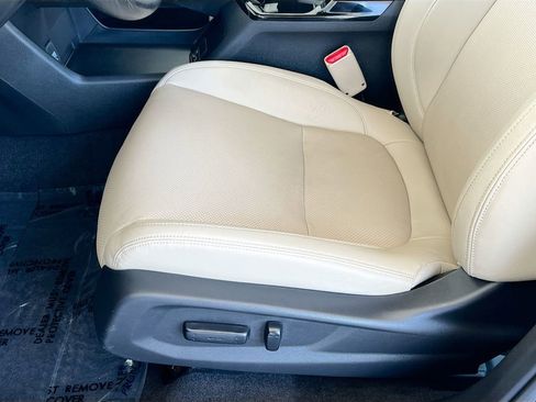 Used 2020 Honda Clarity Touring image 19