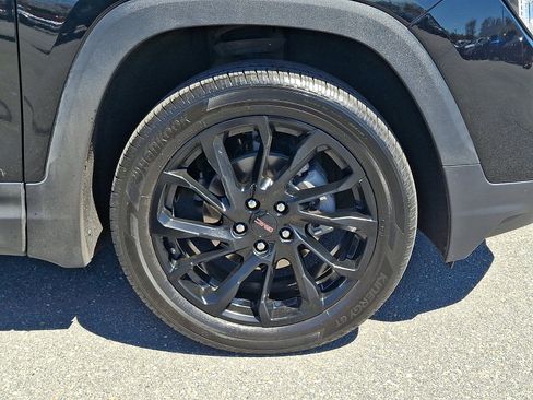 Certified 2024 GMC Terrain SLE w/ Driver Convenience Package AWD/4WD image 8