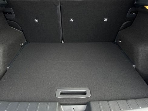 New 2026 Nissan Kicks SR w/ Cold Weather Package image 13