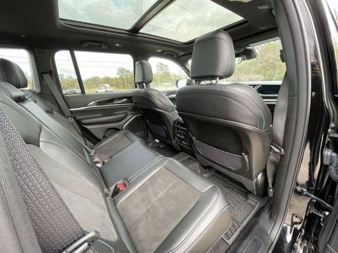 Used 2022 Jeep Grand Cherokee Trailhawk image 44