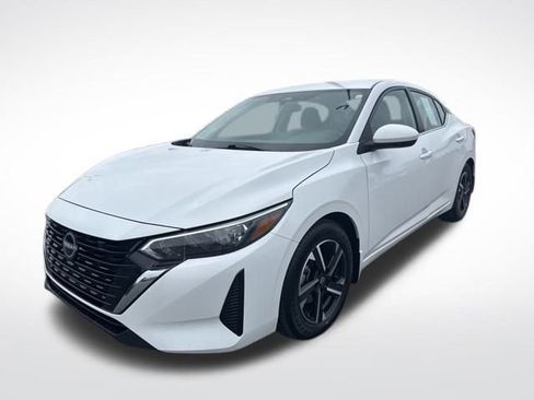 Used 2025 Nissan Sentra SV image 1