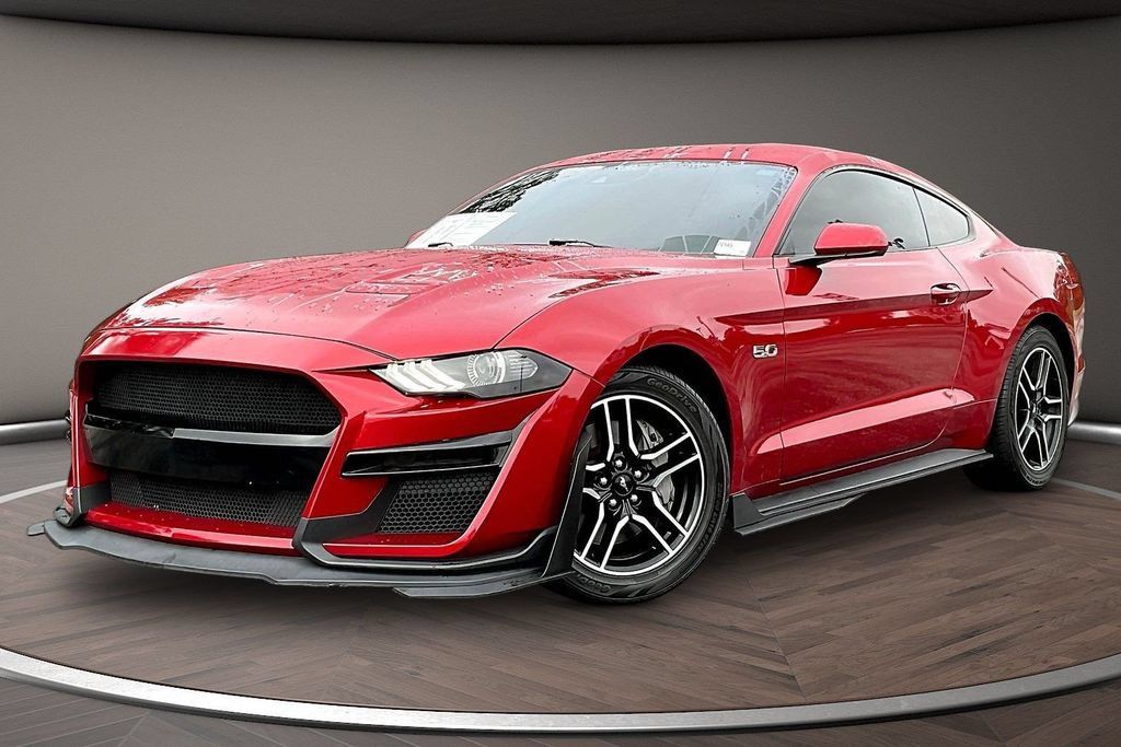 Used 2022 Ford Mustang GT Premium RWD image 3