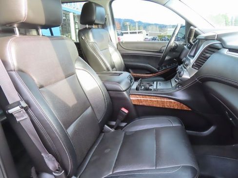 Used 2015 Chevrolet Suburban LTZ image 41