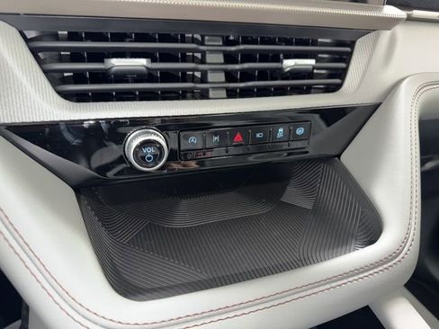 New 2026 Ford Explorer Active w/ Active Comfort Package image 24