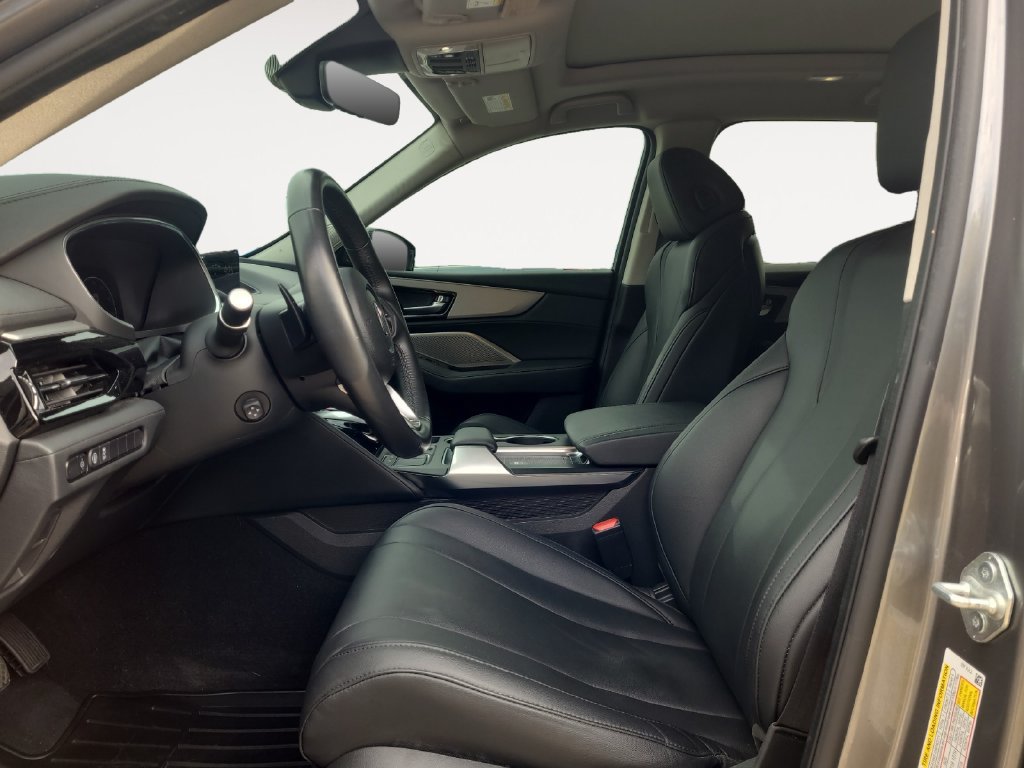 Used 2023 Acura MDX SH-AWD image 9