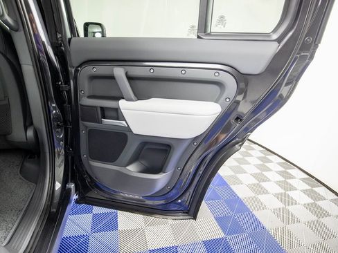 Used 2026 Land Rover Defender 130 S image 17