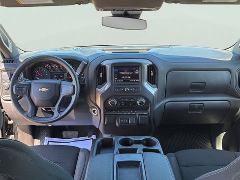 Used 2025 Chevrolet Silverado 1500 Custom image 27