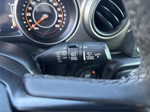 Used 2023 Jeep Wrangler Unlimited Sport AWD/4WD image 18