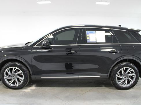 Used 2024 Lincoln Corsair AWD image 6