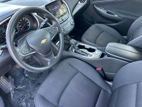Used 2025 Chevrolet Malibu LT FWD image 12