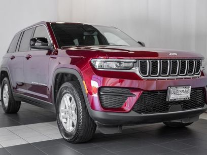 Certified 2024 Jeep Grand Cherokee Laredo w/ Luxury Tech Group I