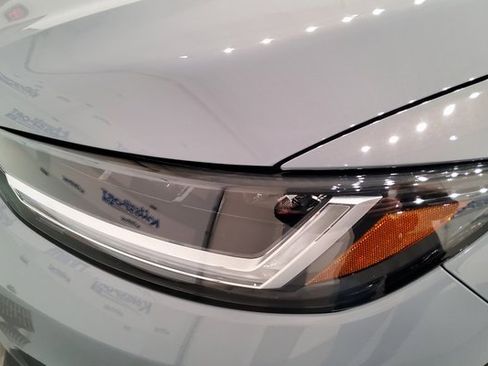 Used 2023 Honda HR-V Sport image 7