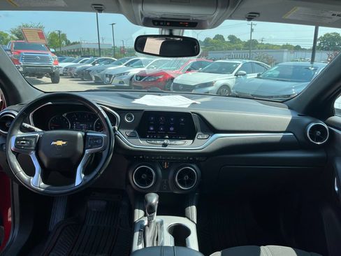 Used 2019 Chevrolet Blazer LT FWD image 21