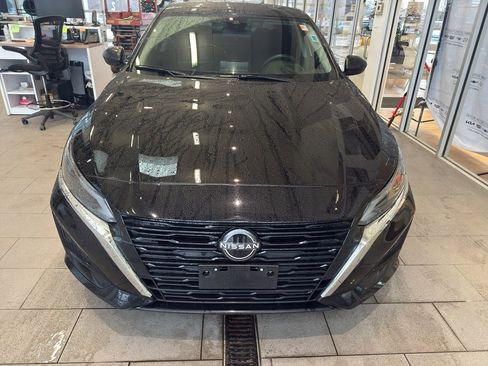 Used 2024 Nissan Altima 2.5 SV image 6