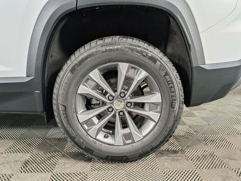 New 2026 Chevrolet Equinox LT image 12