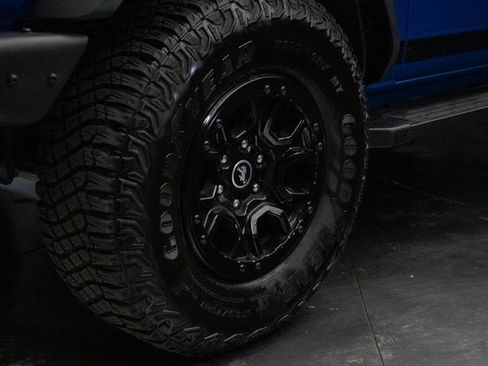 Used 2022 Ford Bronco Wildtrak image 7