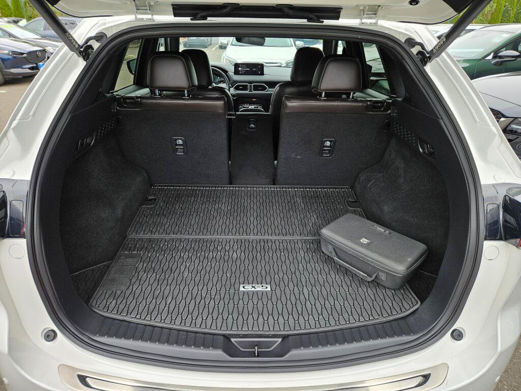 Certified 2025 MAZDA CX-5 Signature AWD/4WD image 11