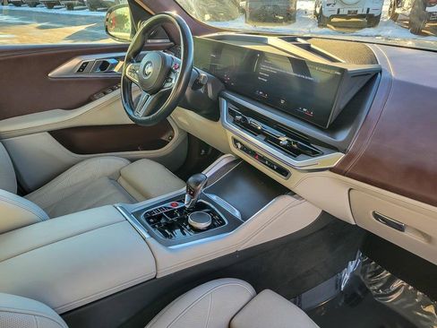 Used 2023 BMW XM image 23