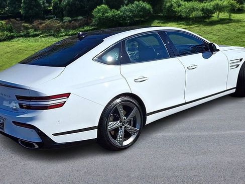 Used 2025 Genesis G80 2.5T Sport Prestige image 8