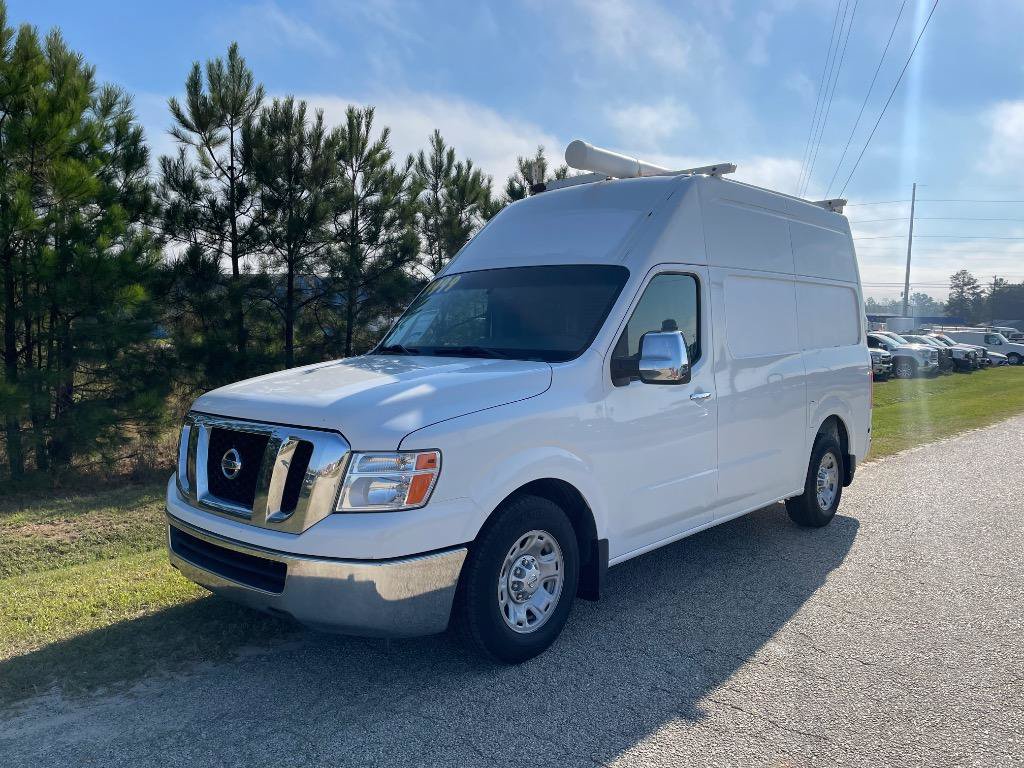 Used 2012 Nissan NV 2500 SV RWD image 1