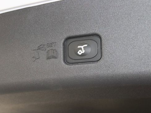 New 2026 Lincoln Nautilus Reserve AWD/4WD image 15