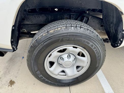 Used 2021 Toyota Tacoma SR image 8